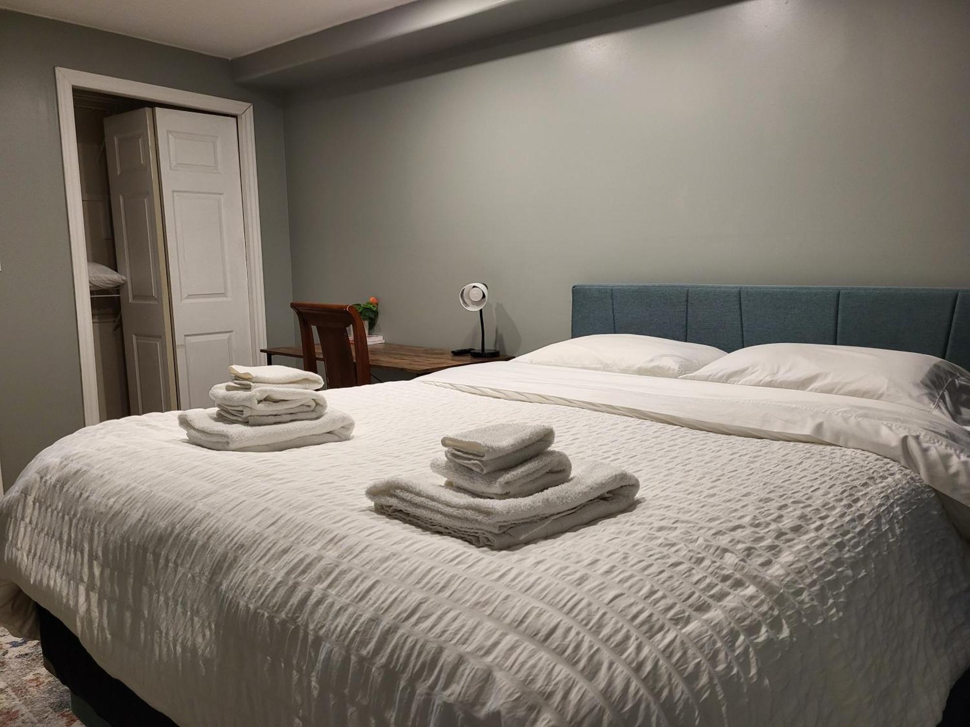 Main Suite Кингстон Экстерьер фото