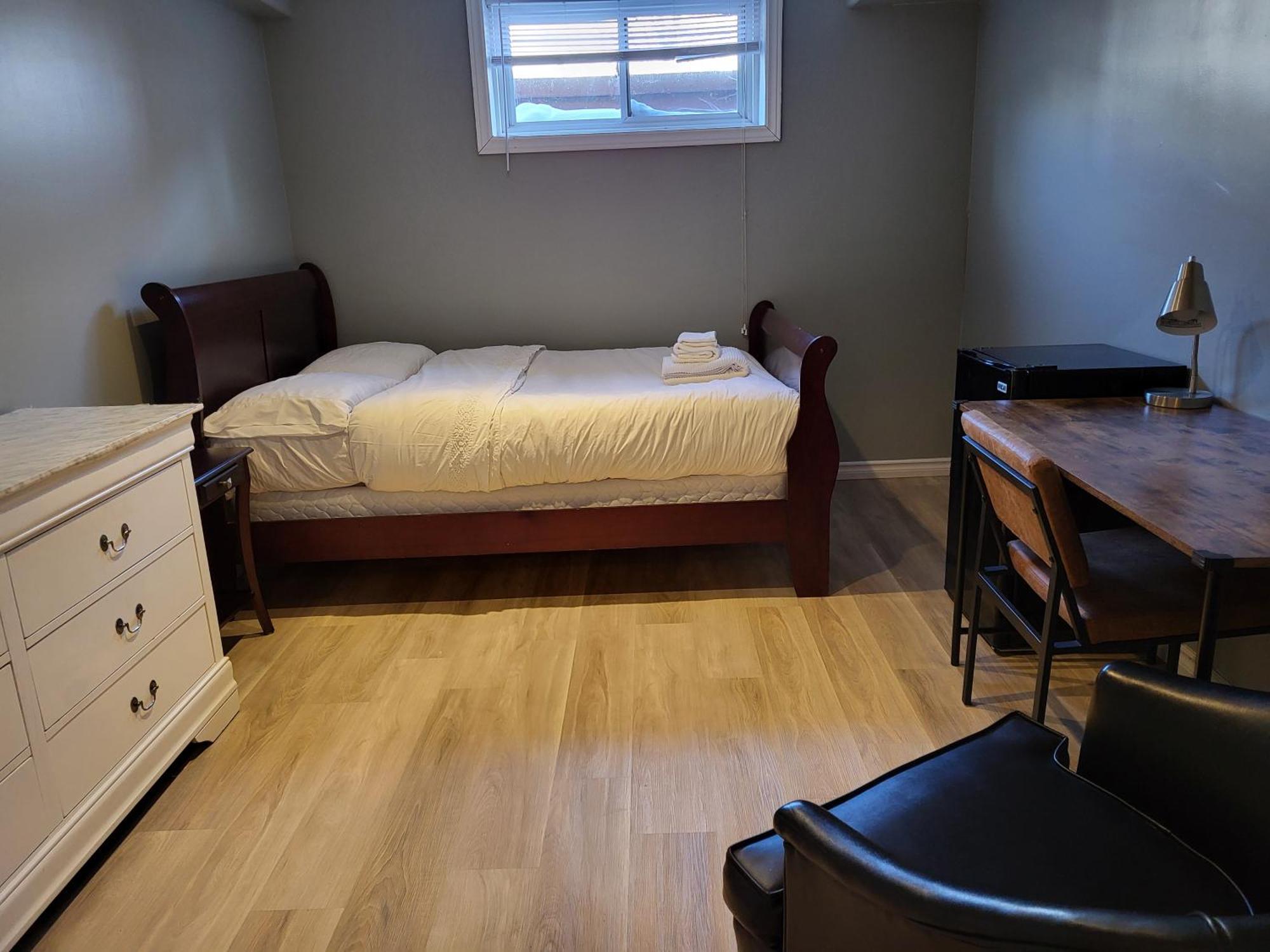 Main Suite Кингстон Экстерьер фото